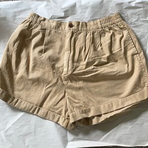 BDG khaki shorts (new!!)